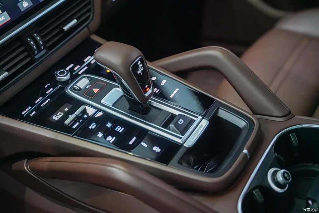 Porsche Cayenne, 2019 10
