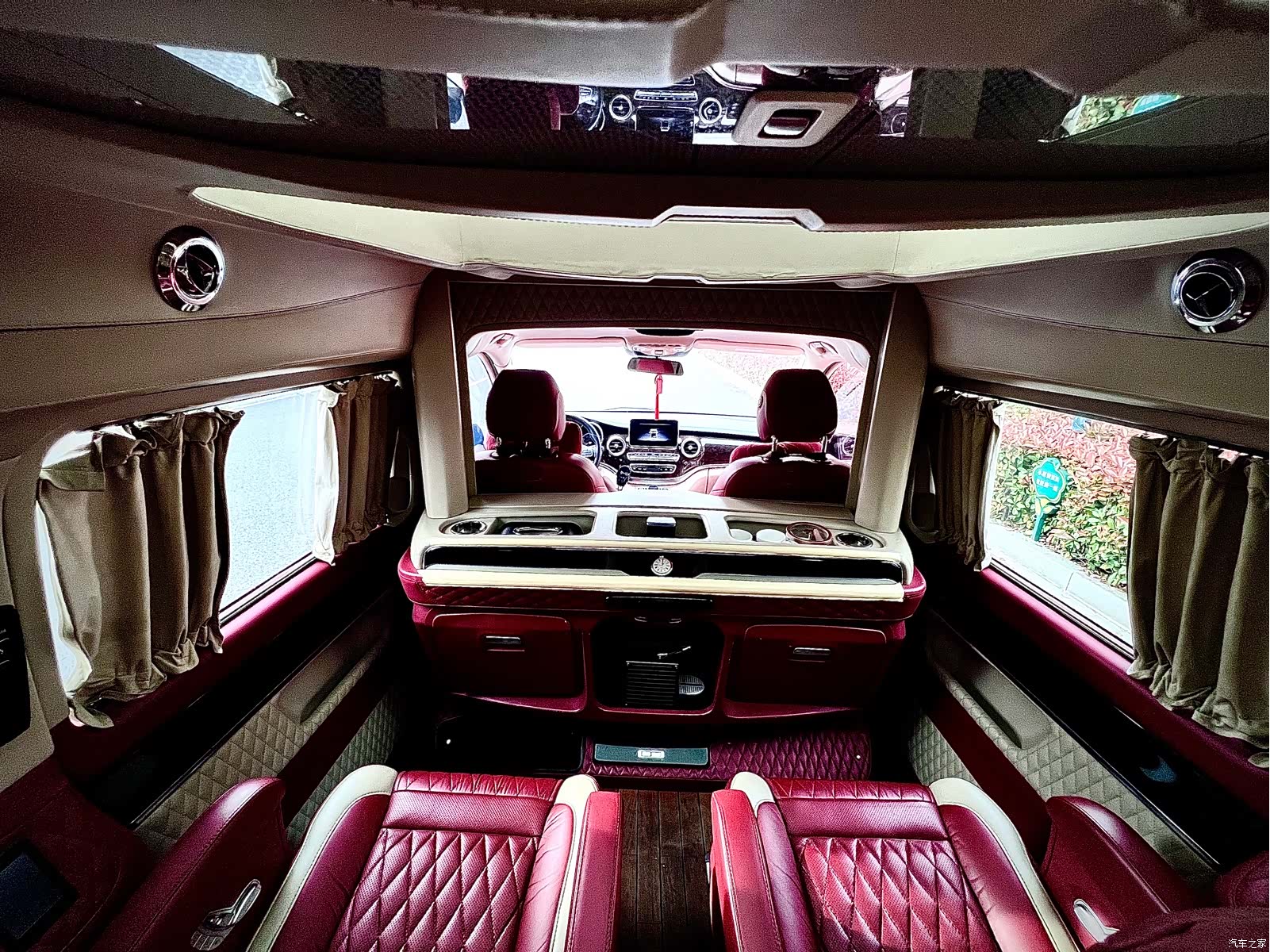 Mercedes-Benz V-Class, 2018 15