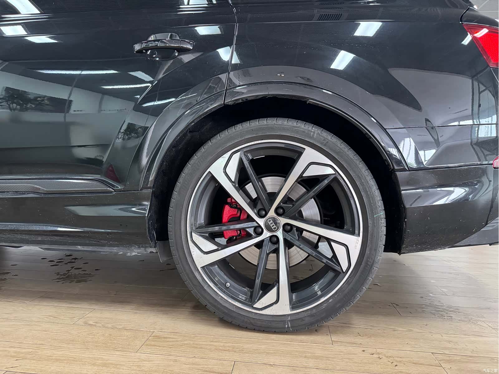 Audi Q7, 2024 14