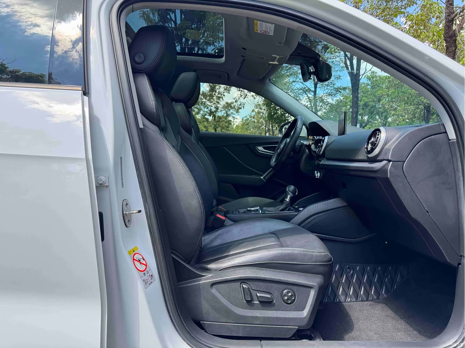 Audi Q2L, 2022 12