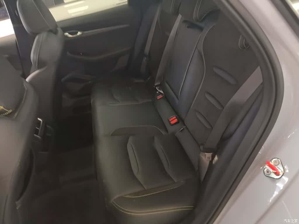 Geely Preface, 2023 17