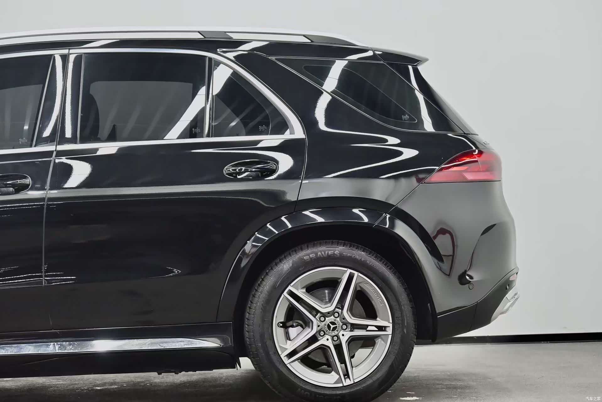 Mercedes-Benz GLE, 2023 13