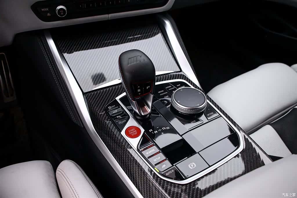 BMW M4, 2023 9