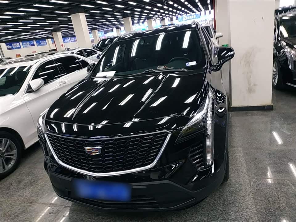 Cadillac XT4