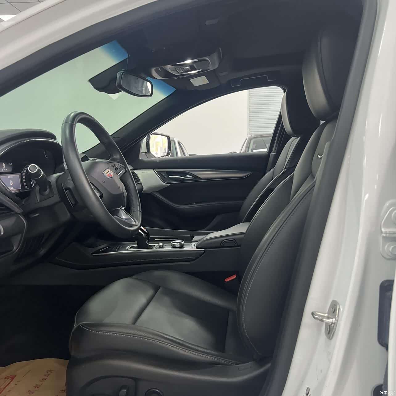 Cadillac CT5, 2021 10