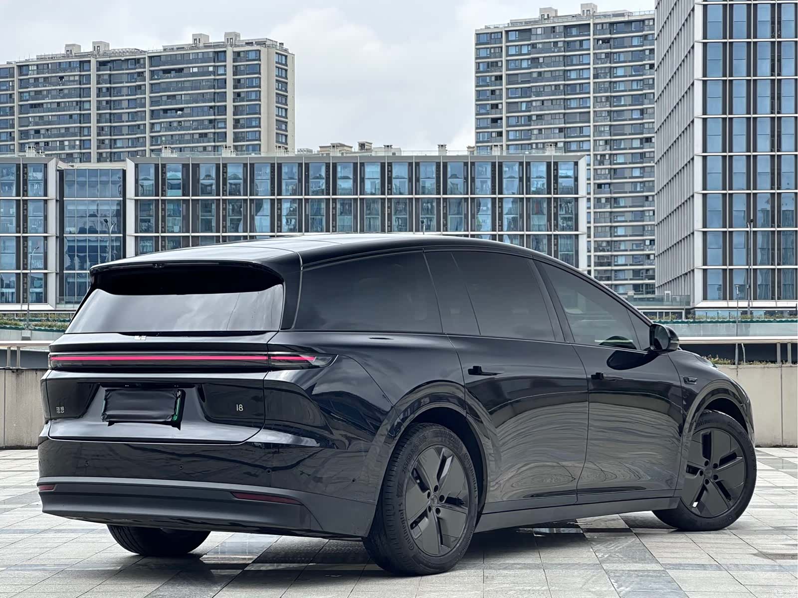 Li Auto i8, 2025 18