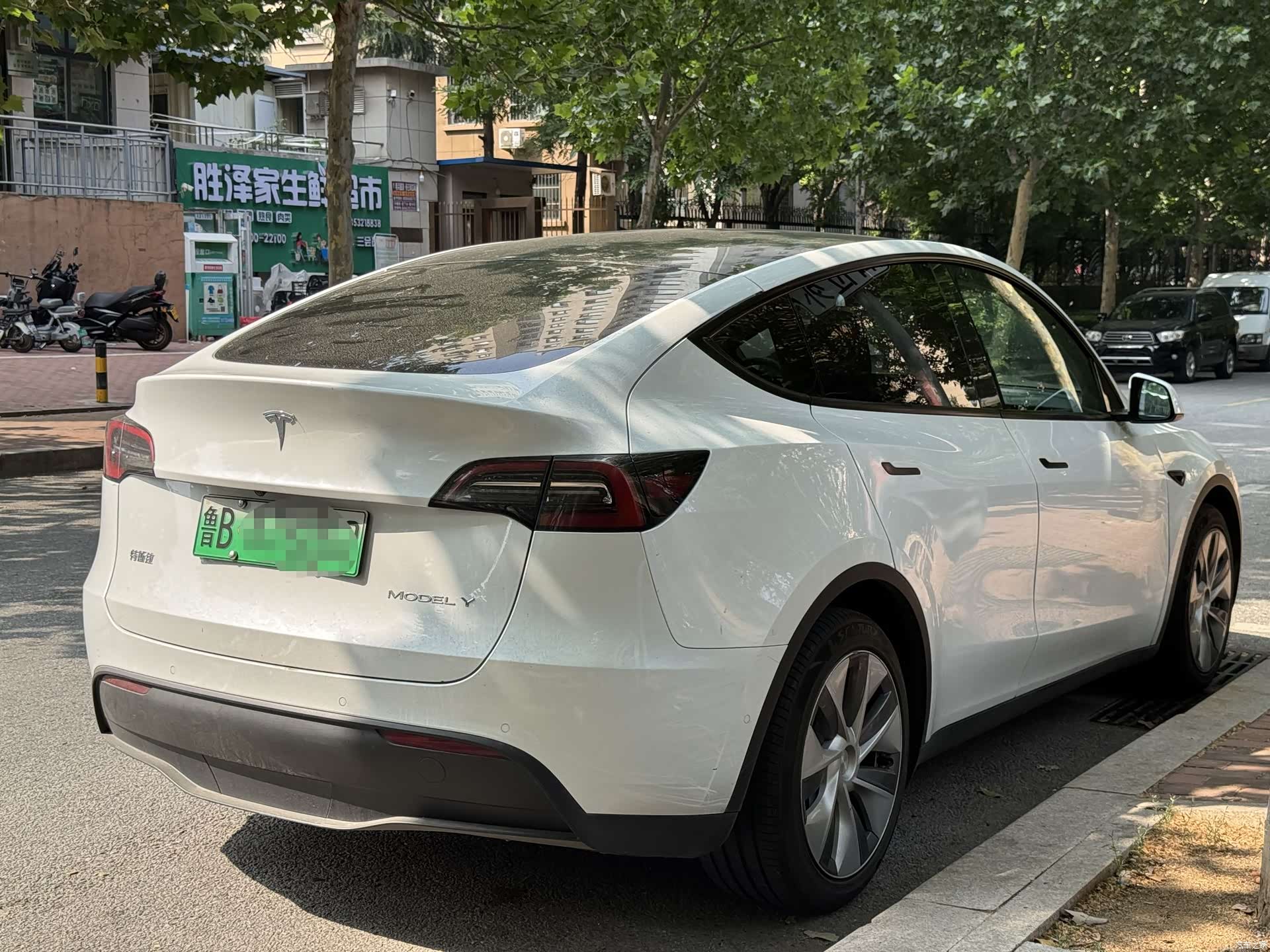 Tesla Model Y, 2022 7