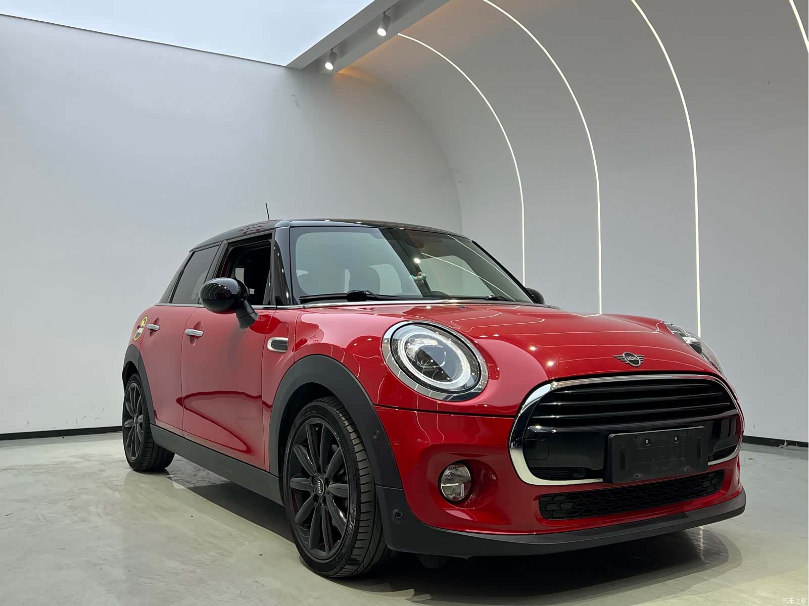 Mini Cooper, 2019 3