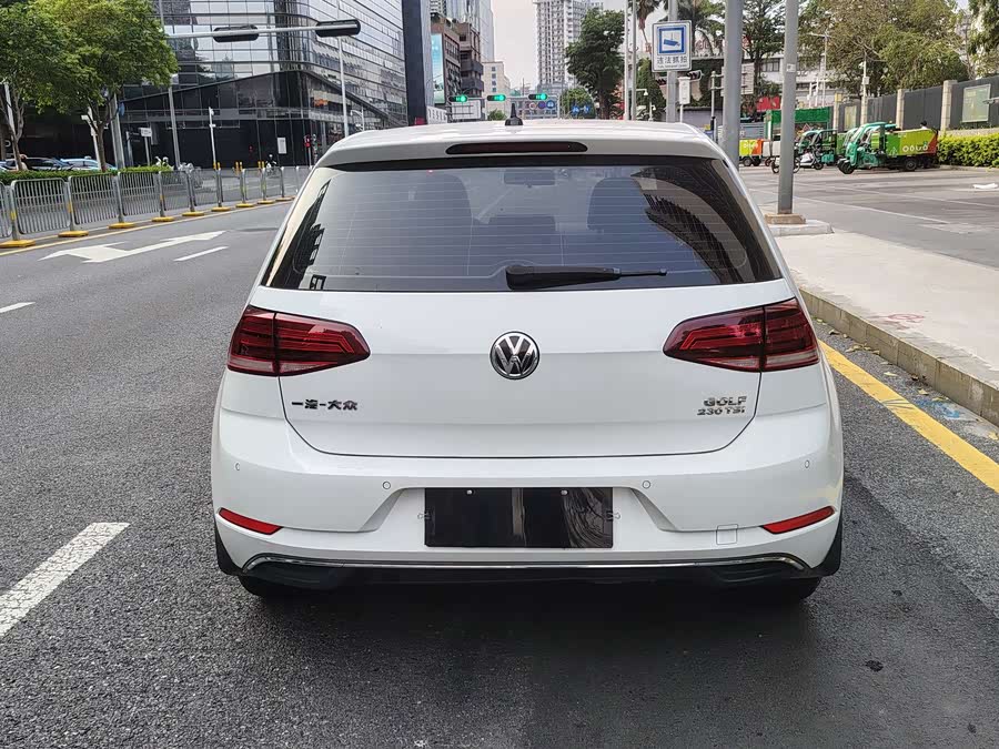 Volkswagen Golf 2018, фото 6