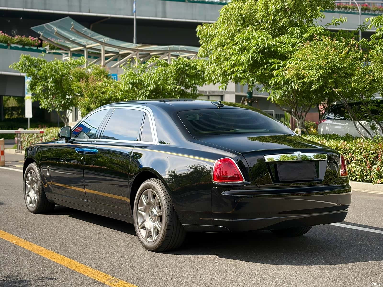 Rolls-Royce Ghost, 2016 4