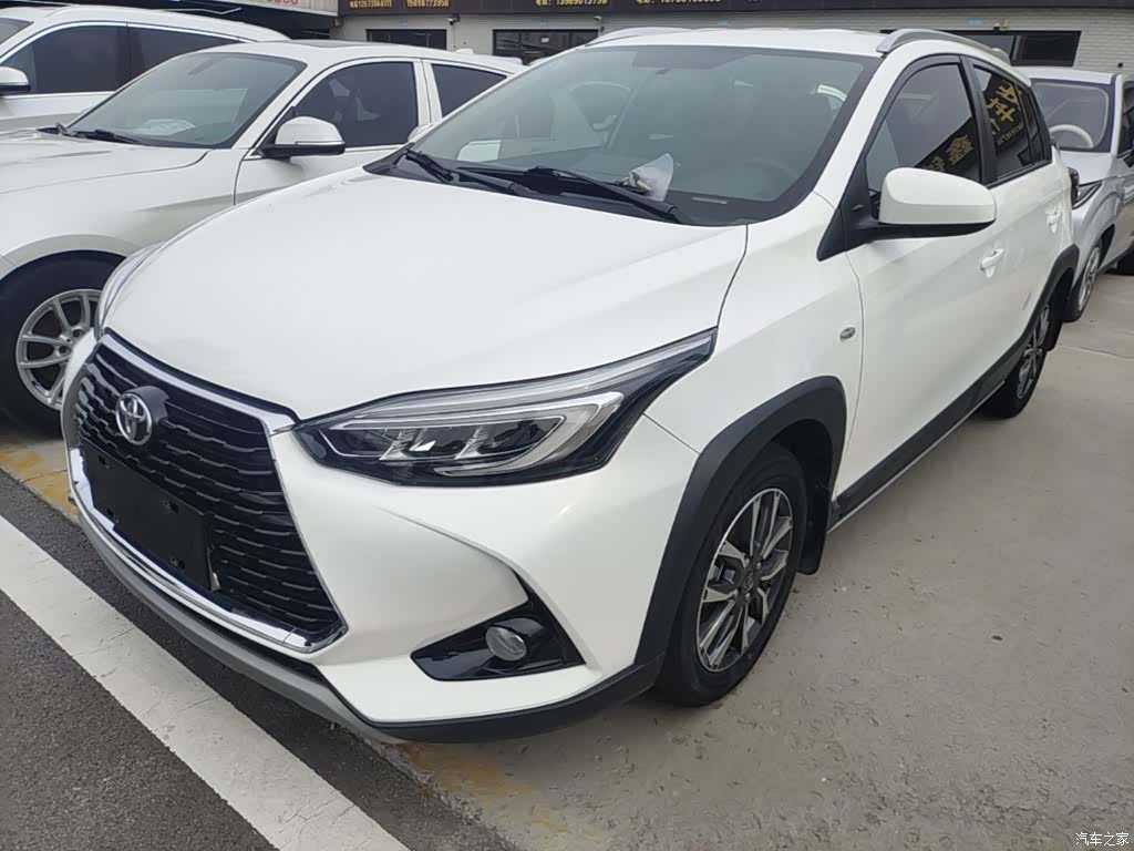 Toyota YARiS L