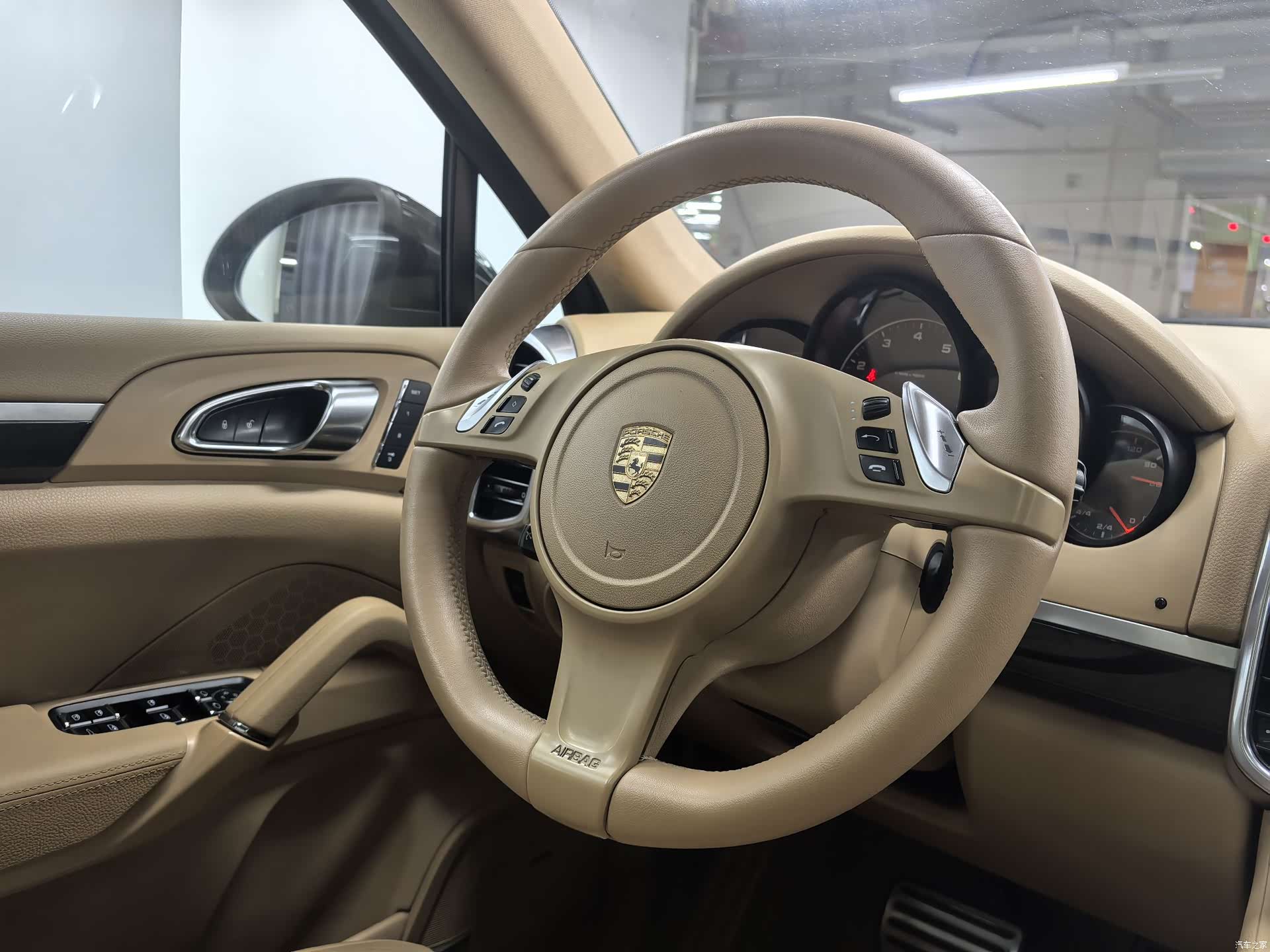 Porsche Cayenne, 2013 9