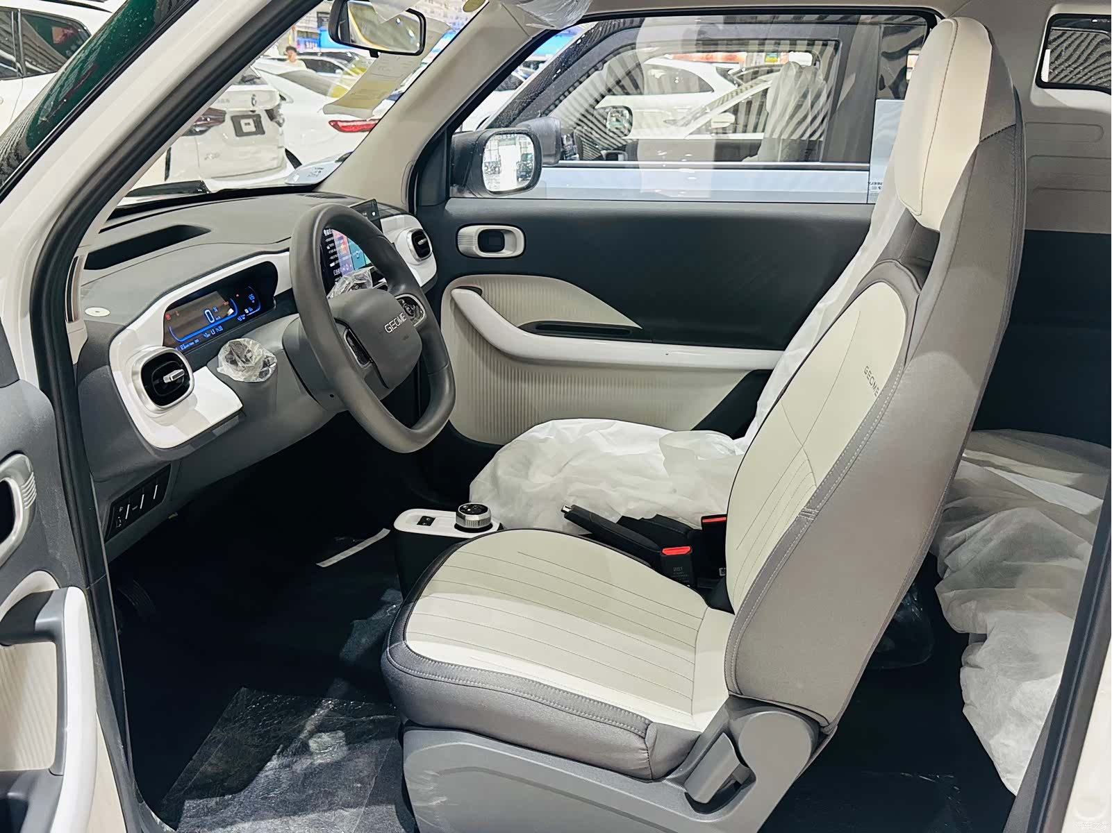 Geely Panda, 2026 9