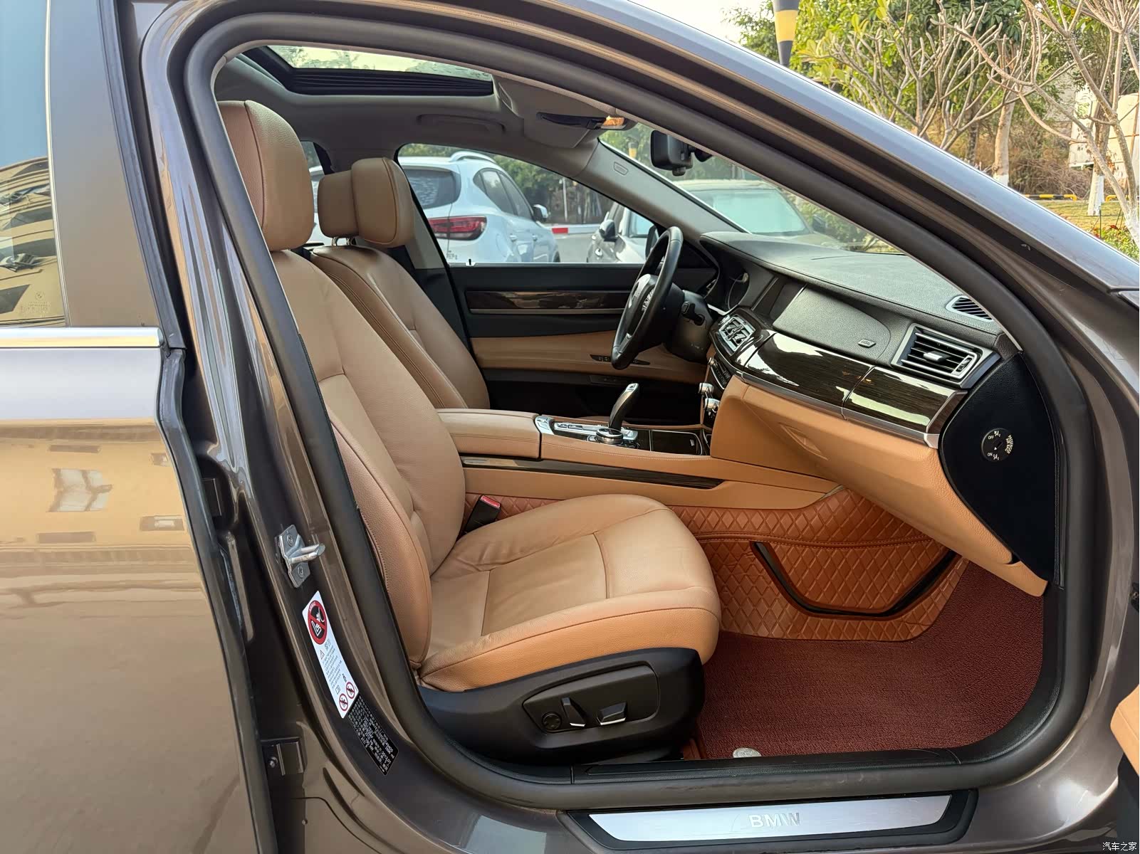 BMW 7 Series, 2013 10