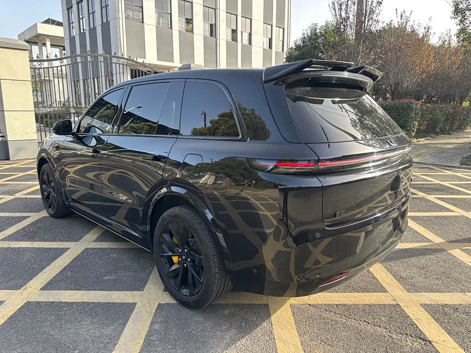 Li Auto Ideal L8