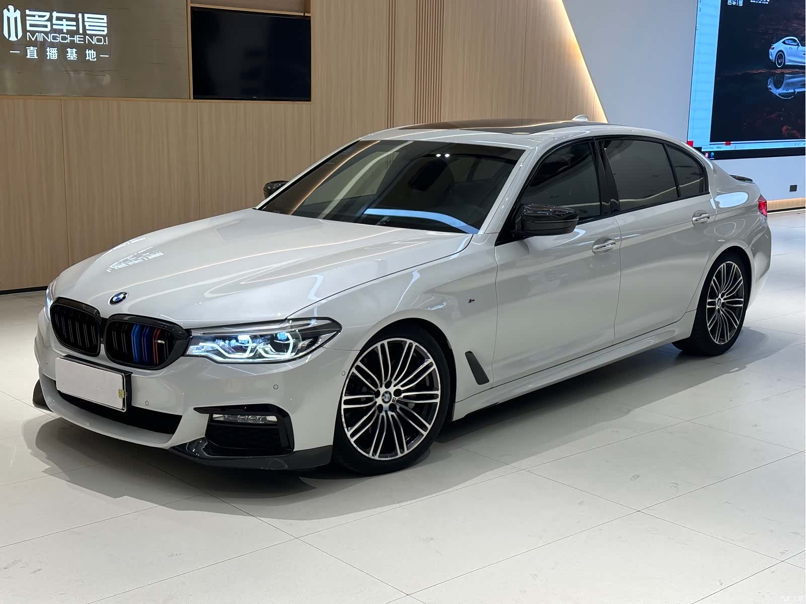 BMW 5 Series, 2017 1
