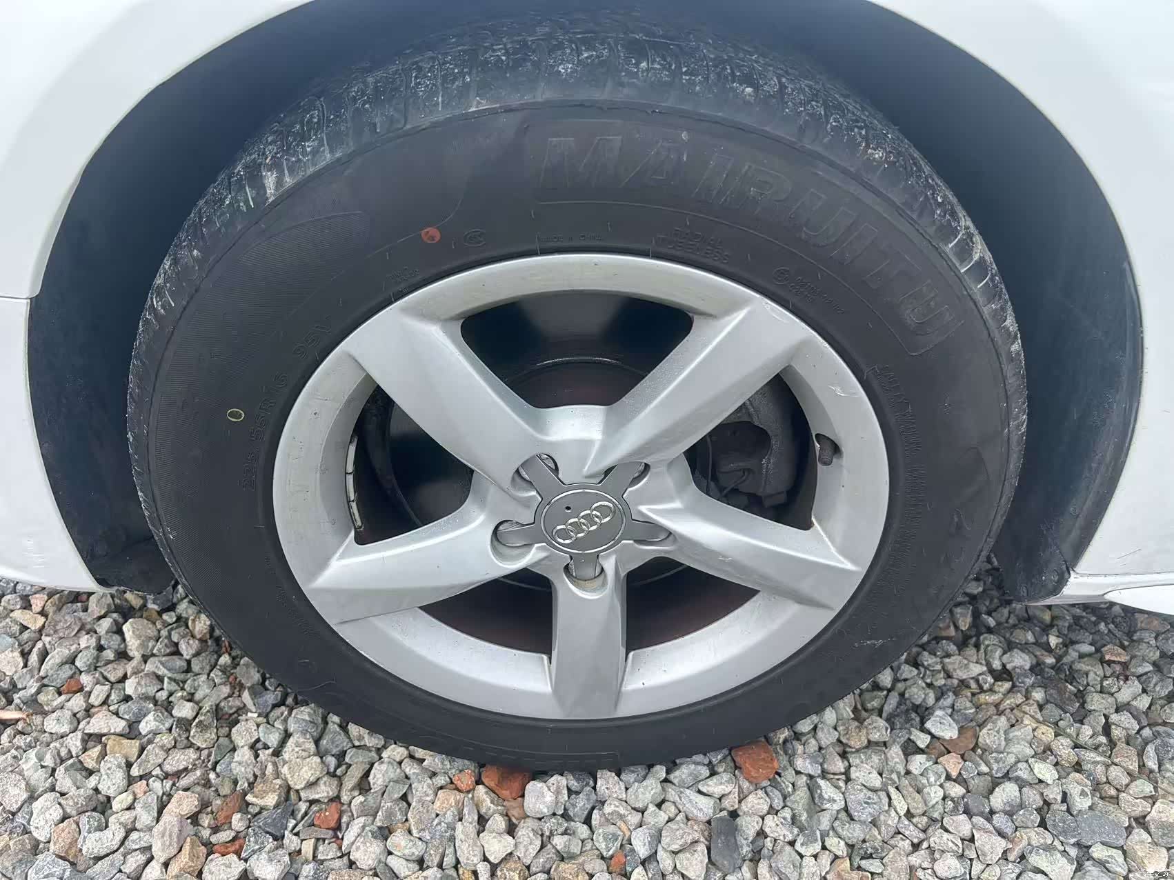 Audi A4L, 2014 7