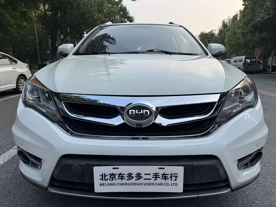 BYD S7