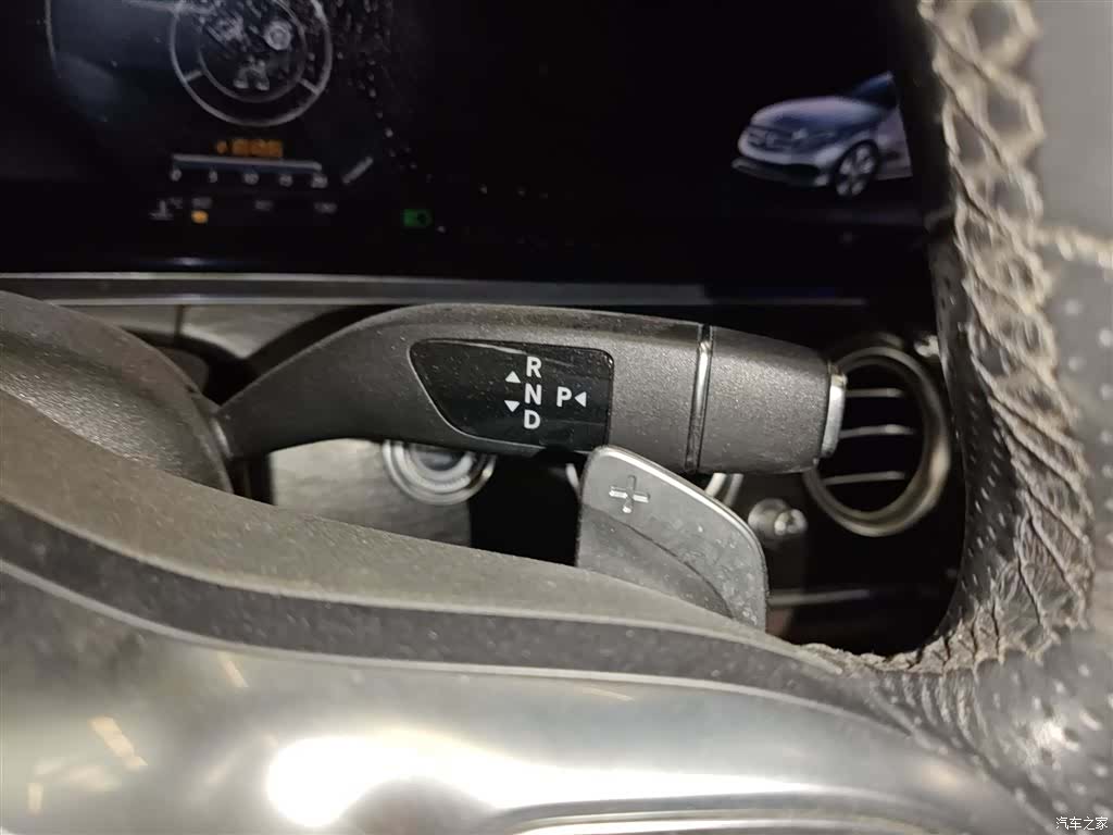 Mercedes-Benz E-Class, 2019 6