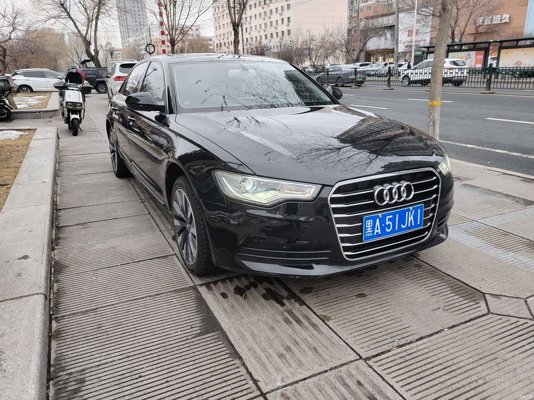 Audi A6L, 2012 1