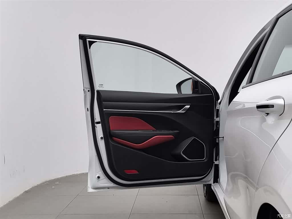 Geely Binray, 2021 8