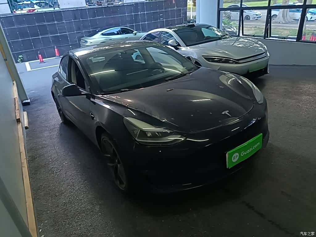 Tesla Model 3, 2022 4