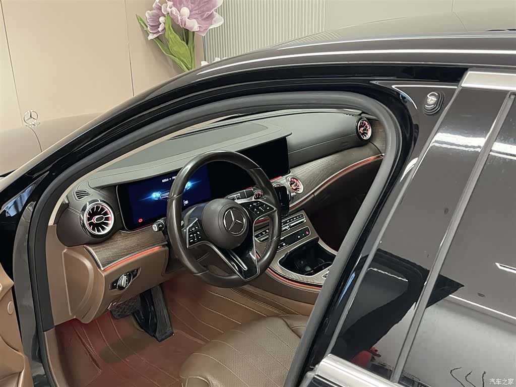 Mercedes-Benz E-Class, 2022 26