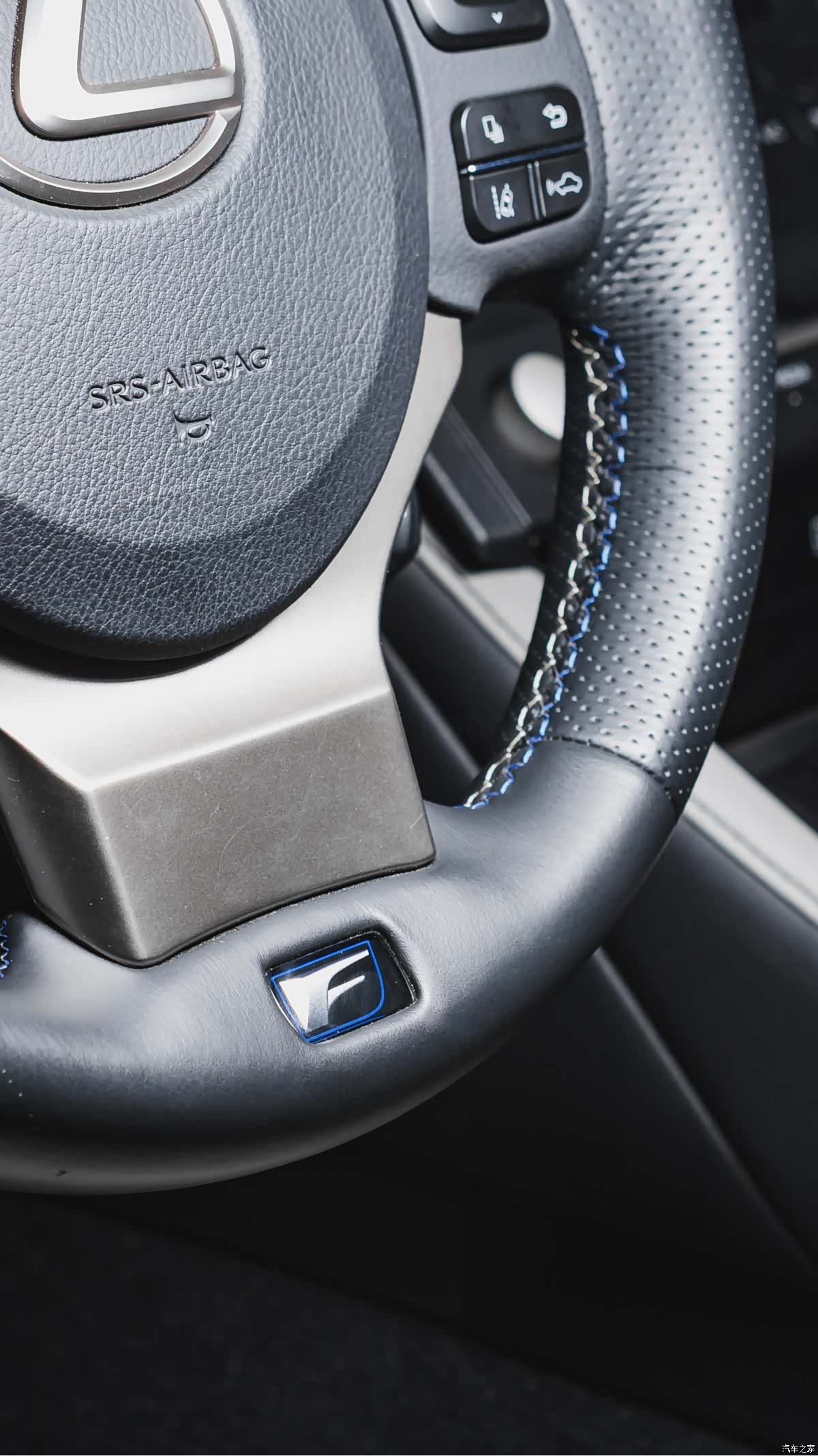 Lexus RC, 2016 12