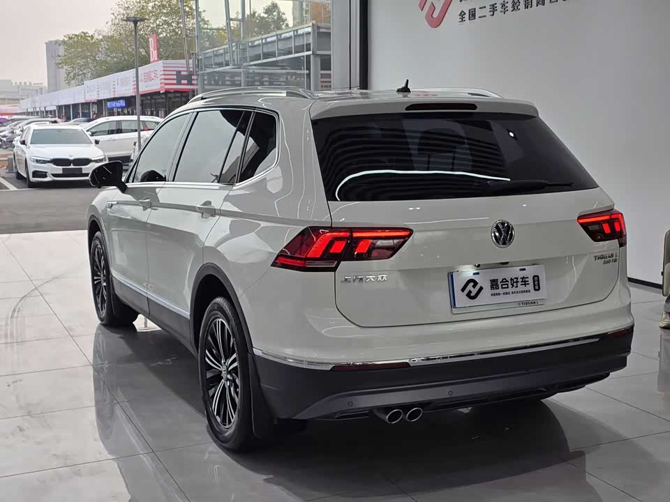 Volkswagen Tiguan L