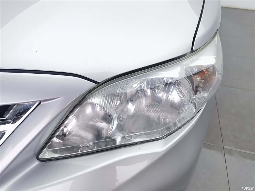 Toyota Corolla, 2011 7