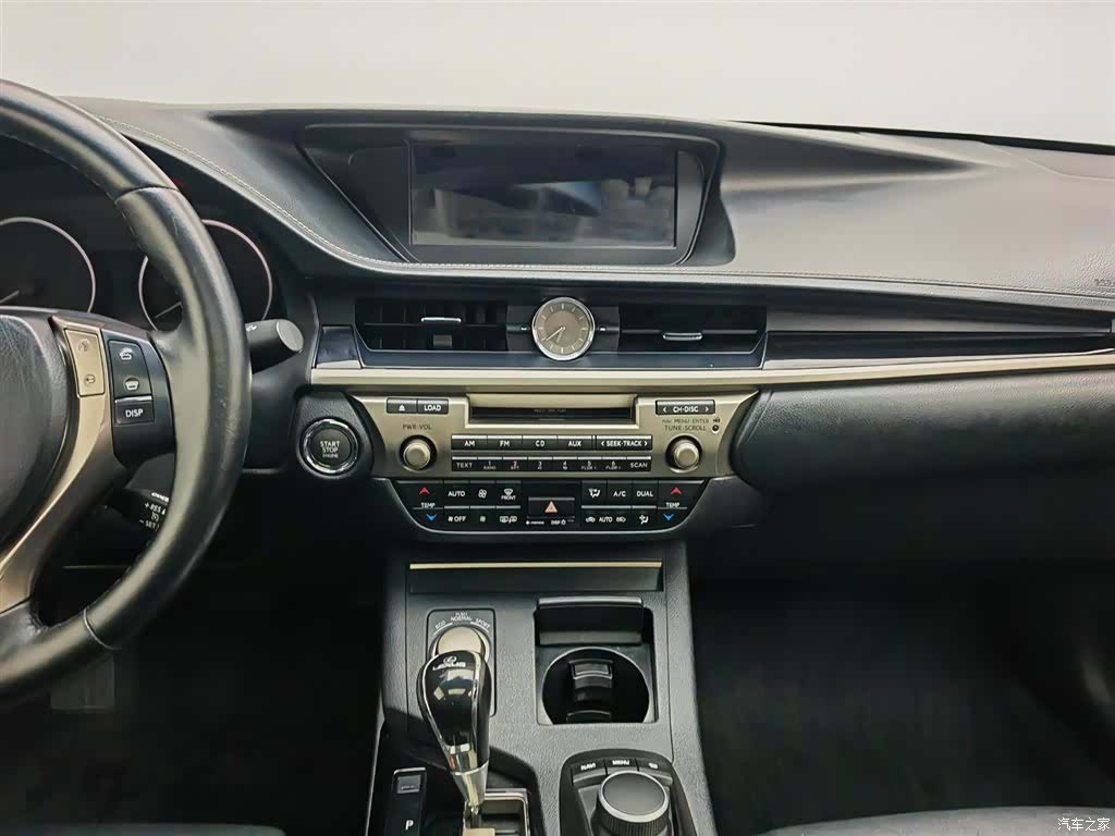 Lexus ES, 2014 12