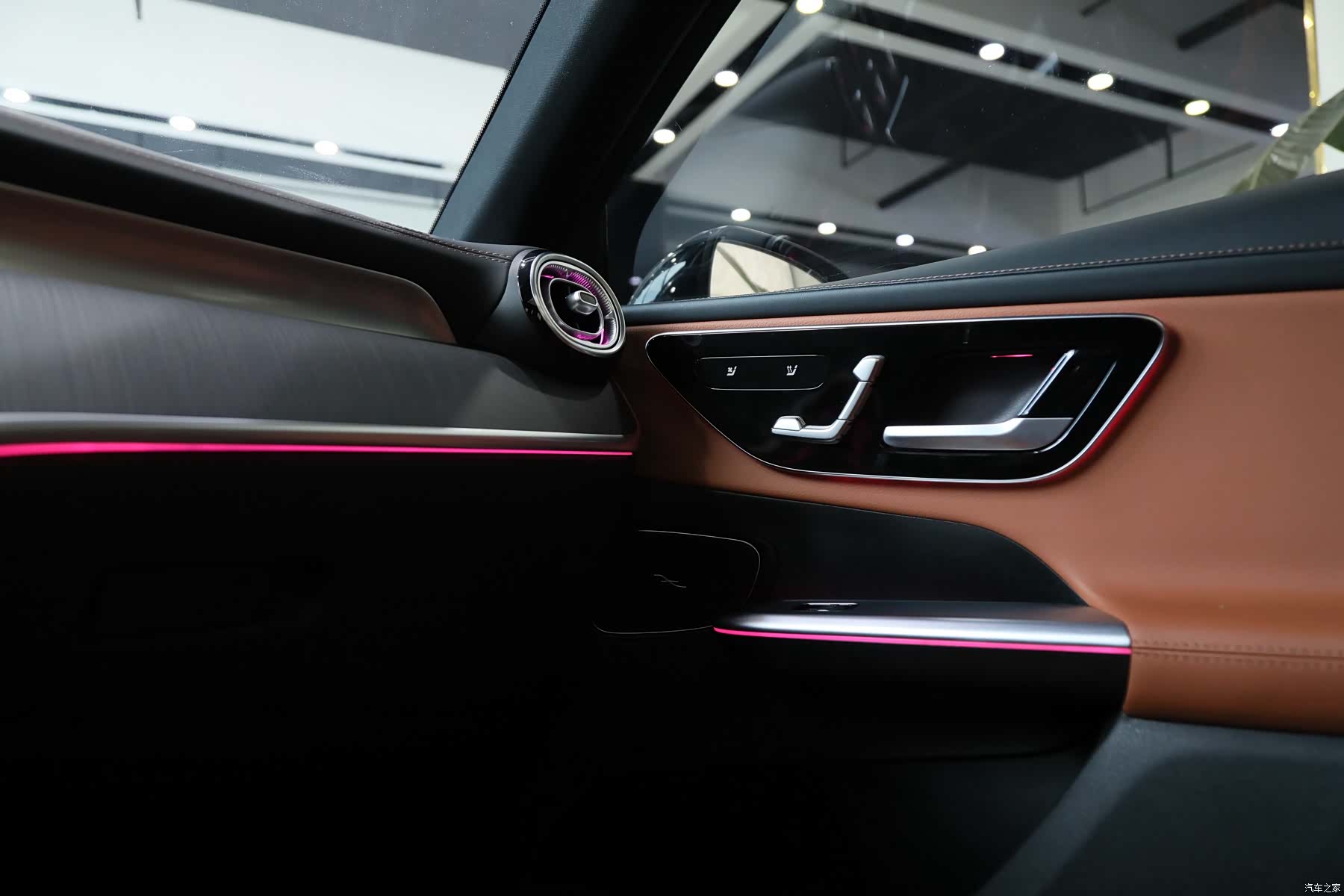 Mercedes-Benz GLC, 2023 13