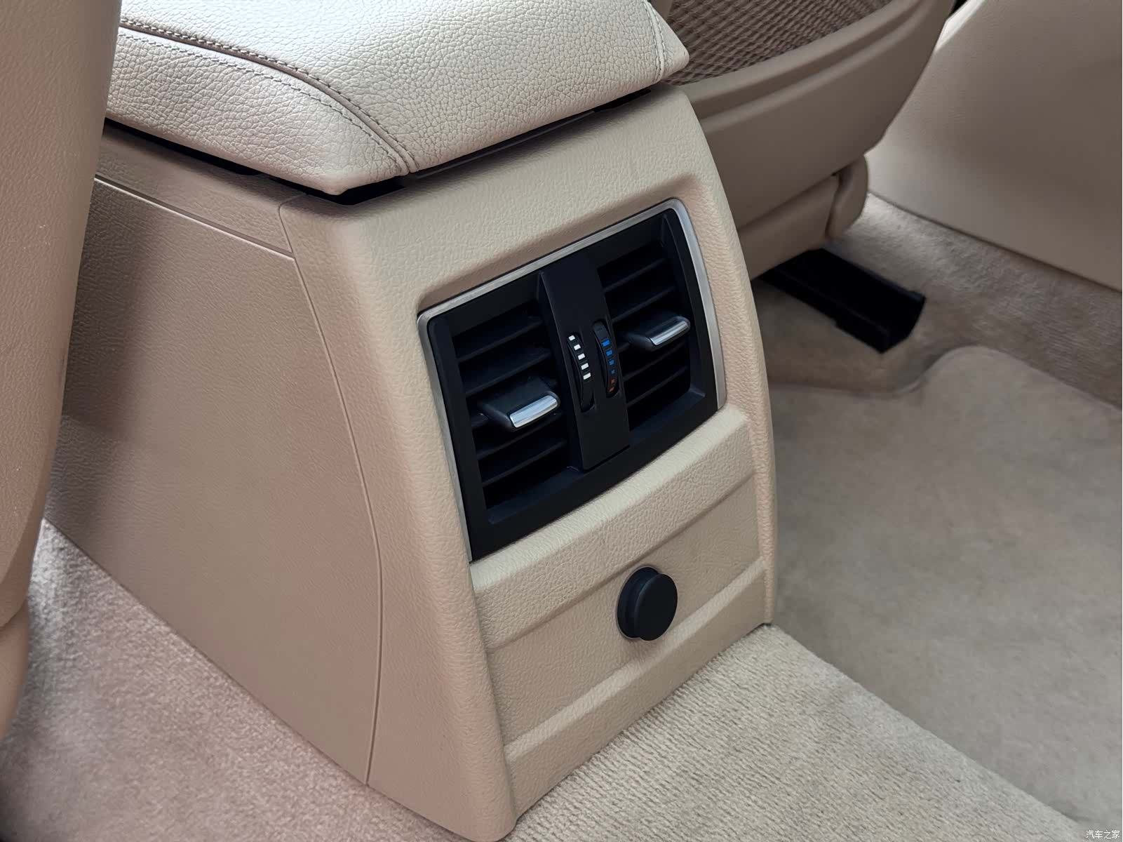 BMW 3 Series, 2016 23