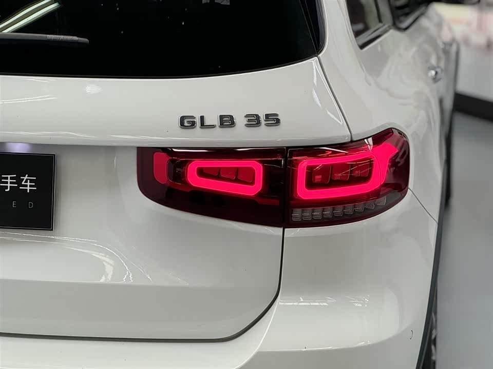 Mercedes-Benz GLB AMG