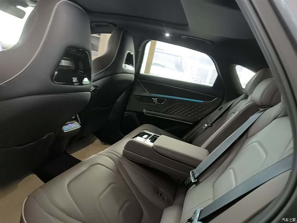 BYD Han, 2022 17