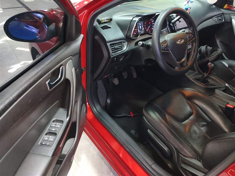 Chery Arrizo 5