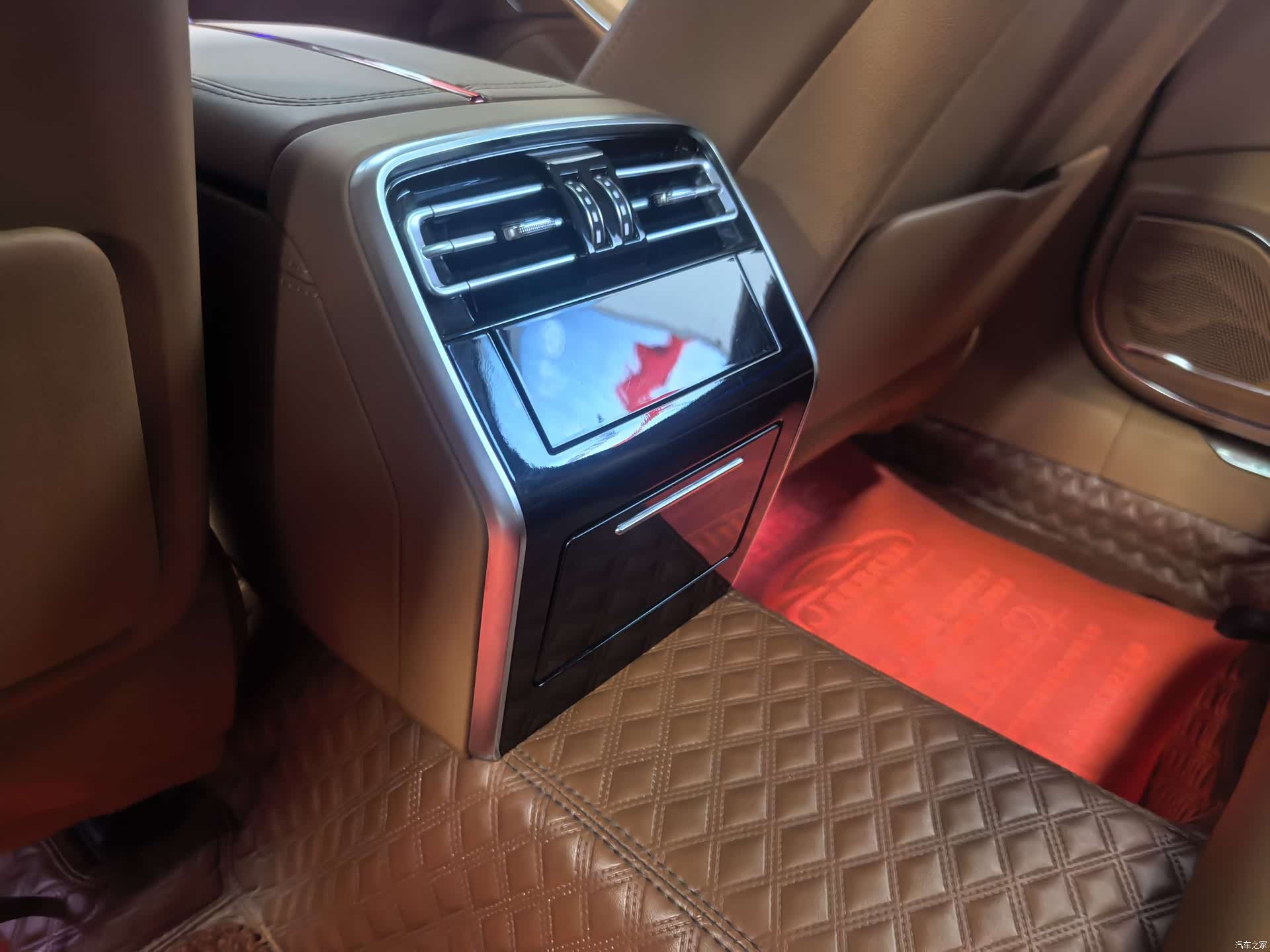 Hongqi H9, 2023 13
