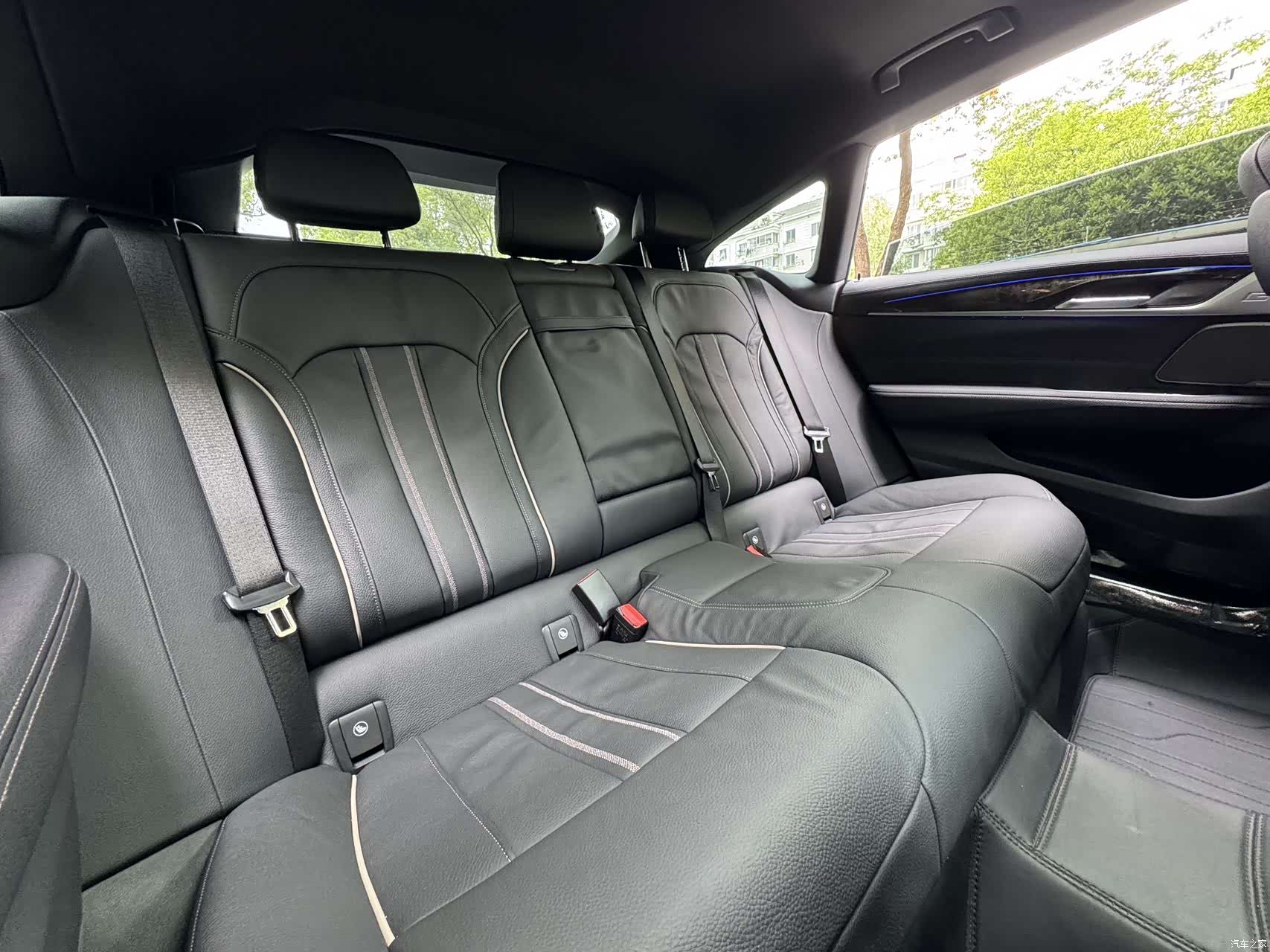 BMW 6 Series GT, 2024 16