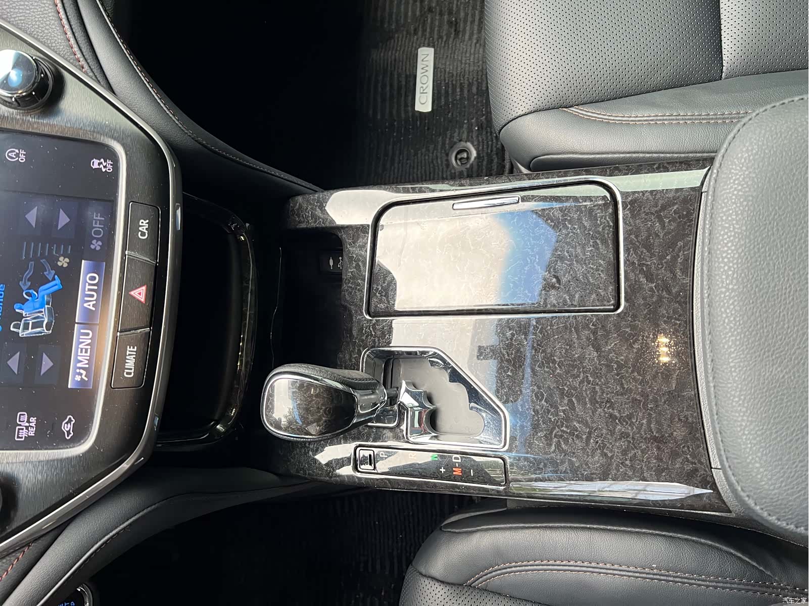 Toyota Crown, 2018 15