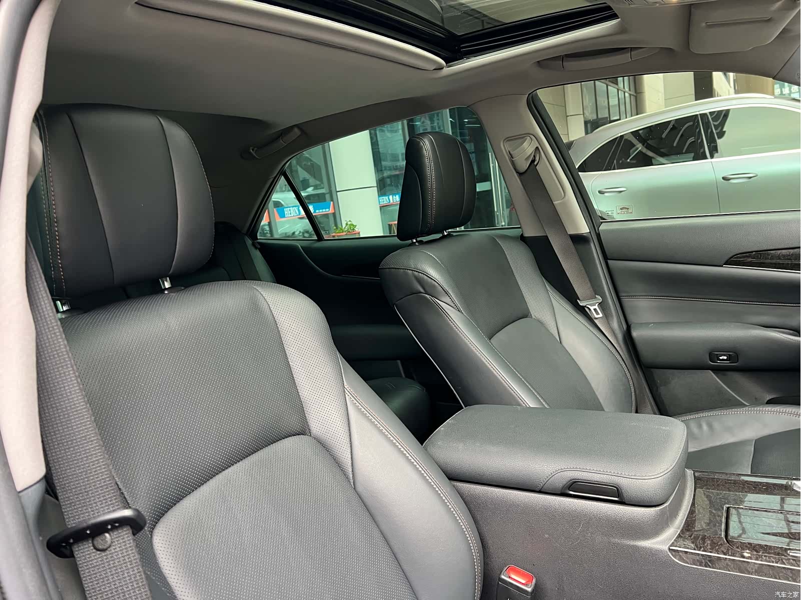 Toyota Crown, 2018 26