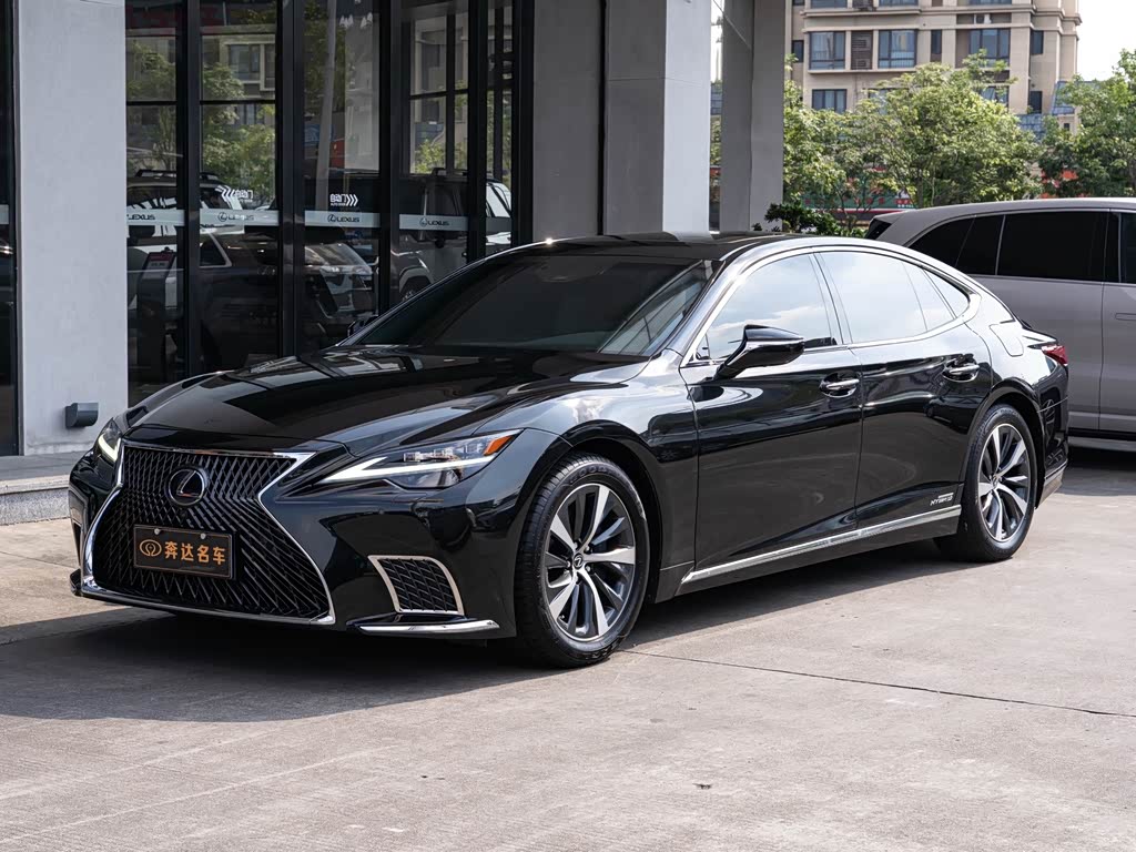 Lexus LS 2021 500h