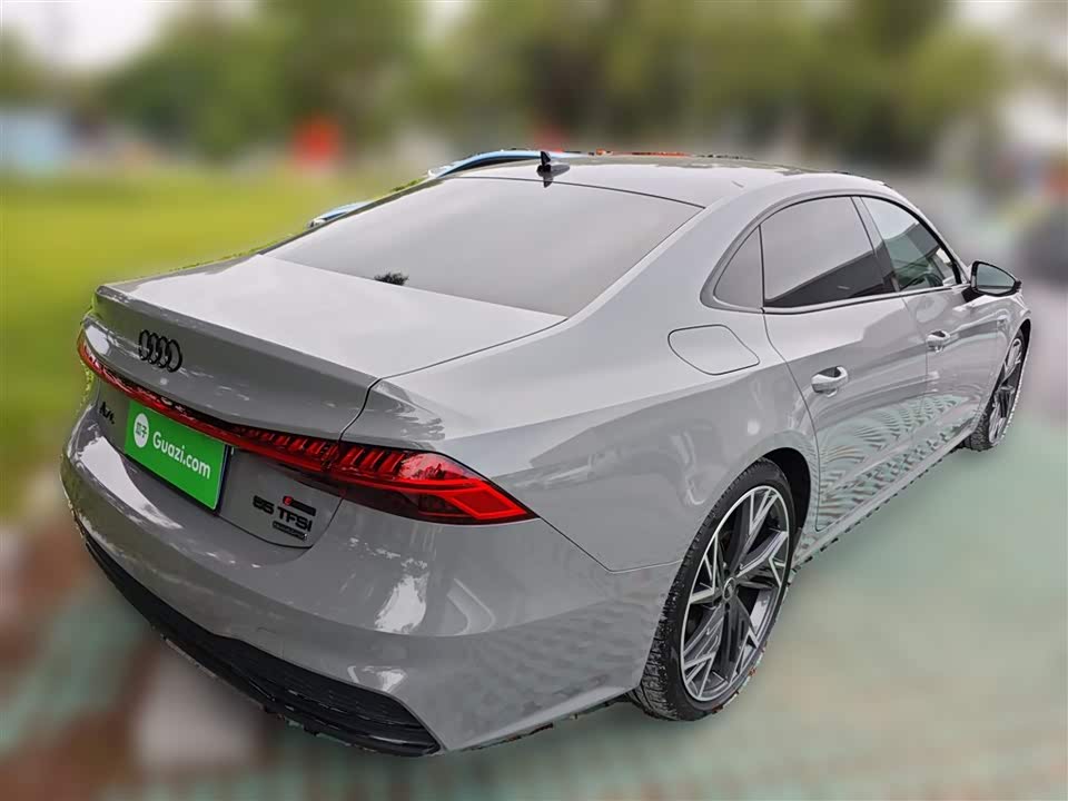 Audi A7L
