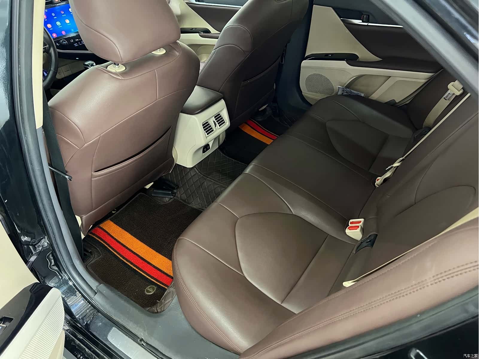Toyota Camry, 2018 15