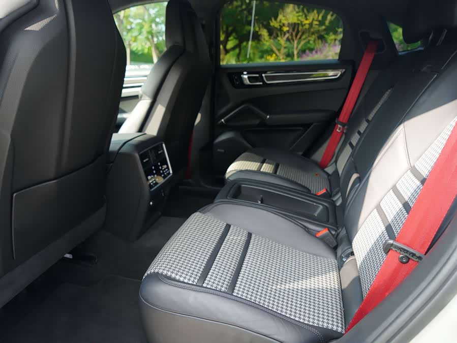 Porsche Cayenne 2021, фото 12