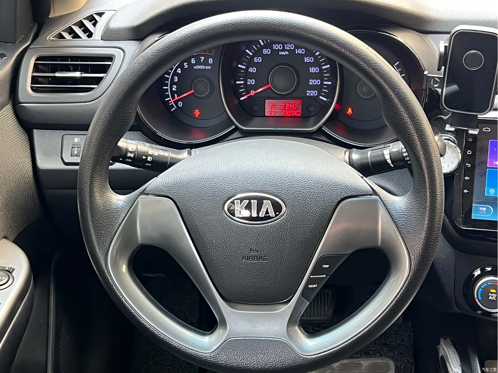 Kia K2, 2016 4