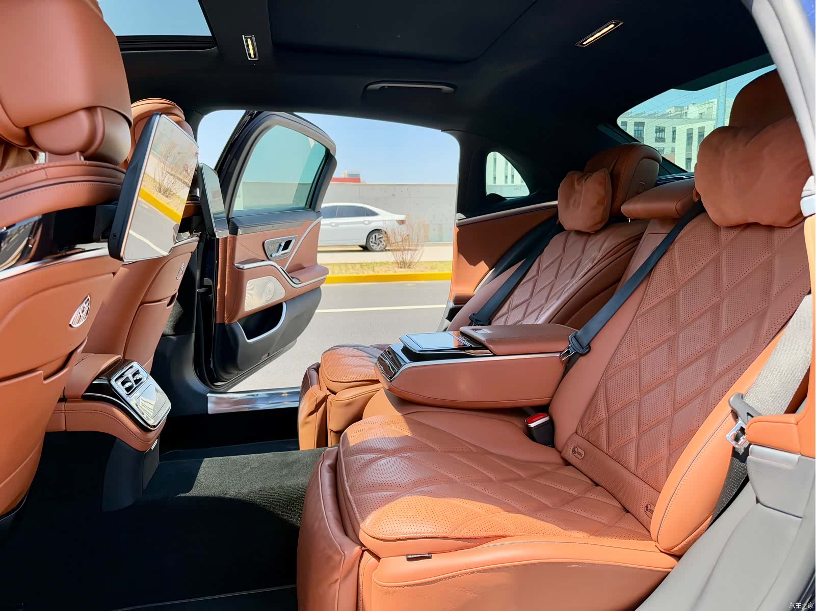 Maybach S-Class, 2022 14