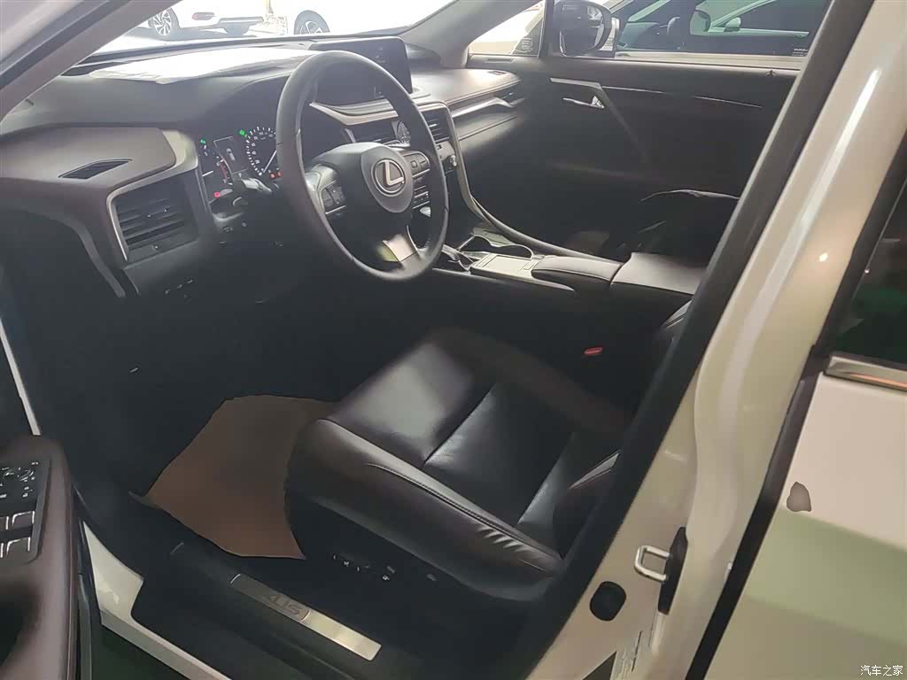 Lexus RX, 2022 16