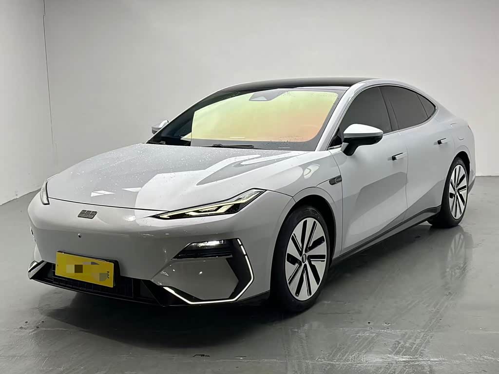 Geely Galaxy E8