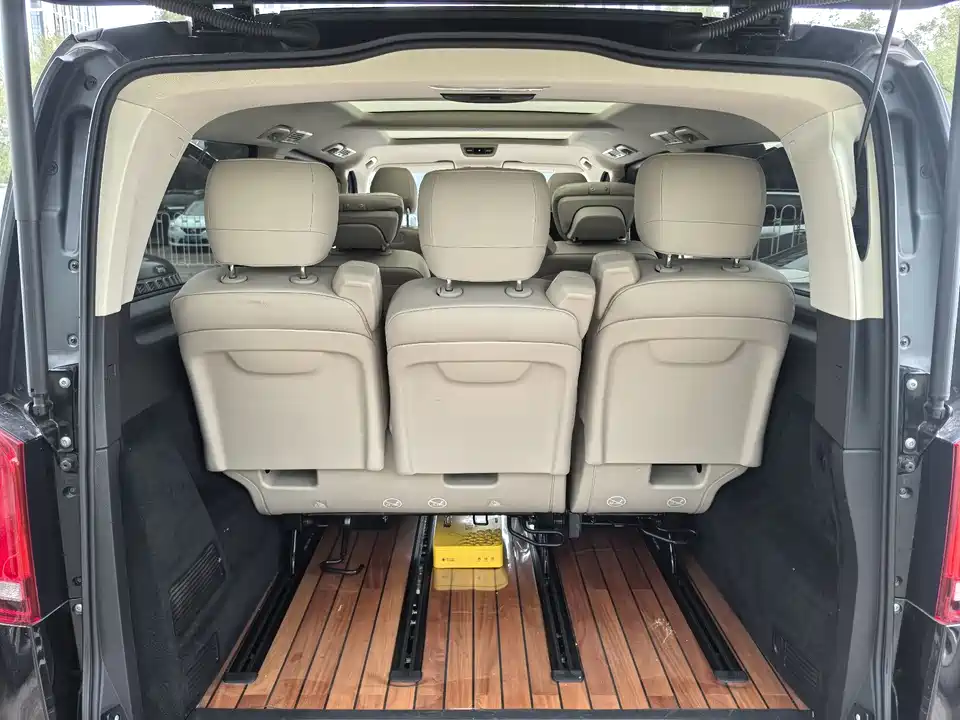 Mercedes-Benz V-class