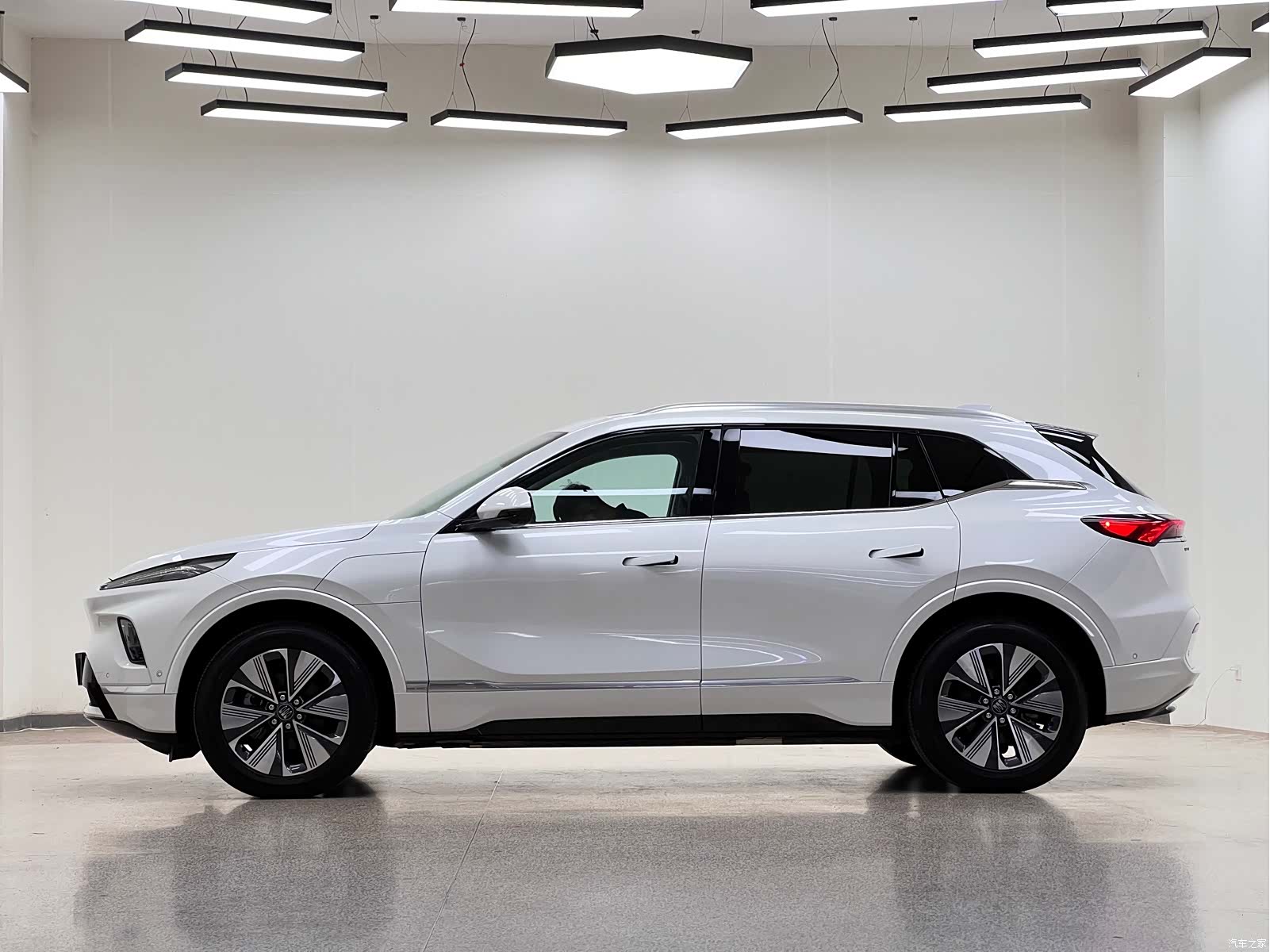 Buick E5, 2025 4